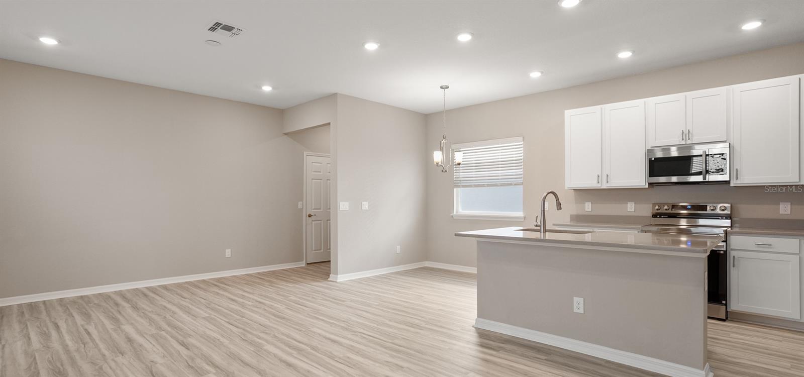 Image 13 of 24 For 454 Windy Willow Way