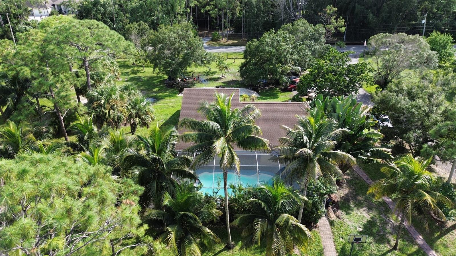 Image 5 of 30 For 9795 Whippoorwill Trail