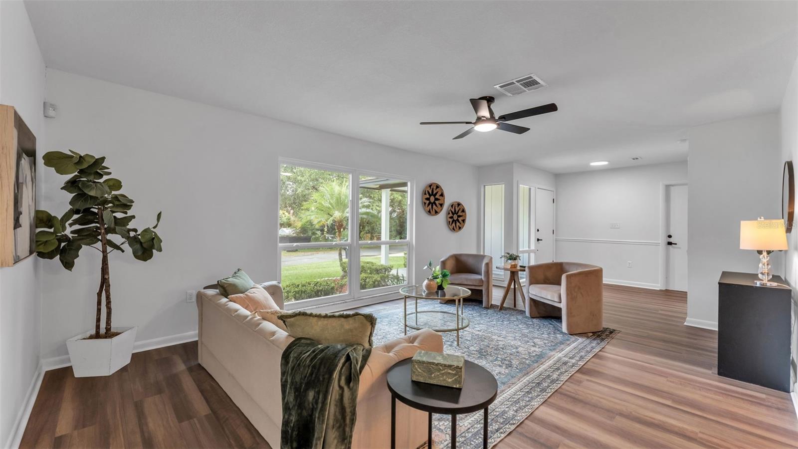 Image 4 of 40 For 1307 Valley Hill Drive