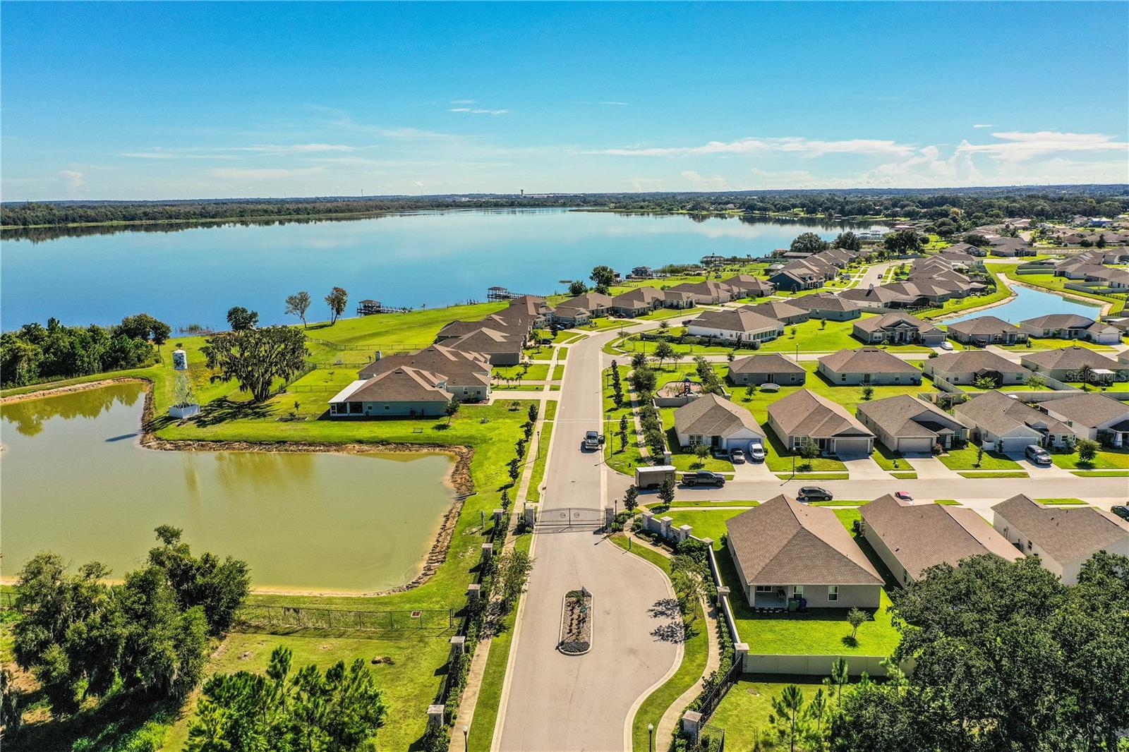 Image 16 of 87 For 435 Lanham Drive