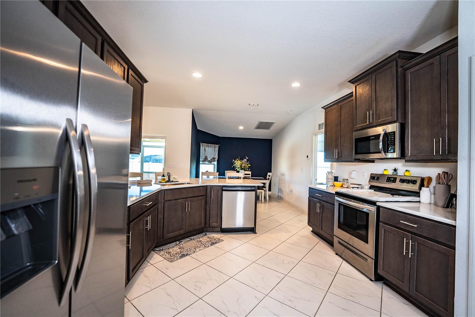 Image 43 of 87 For 435 Lanham Drive