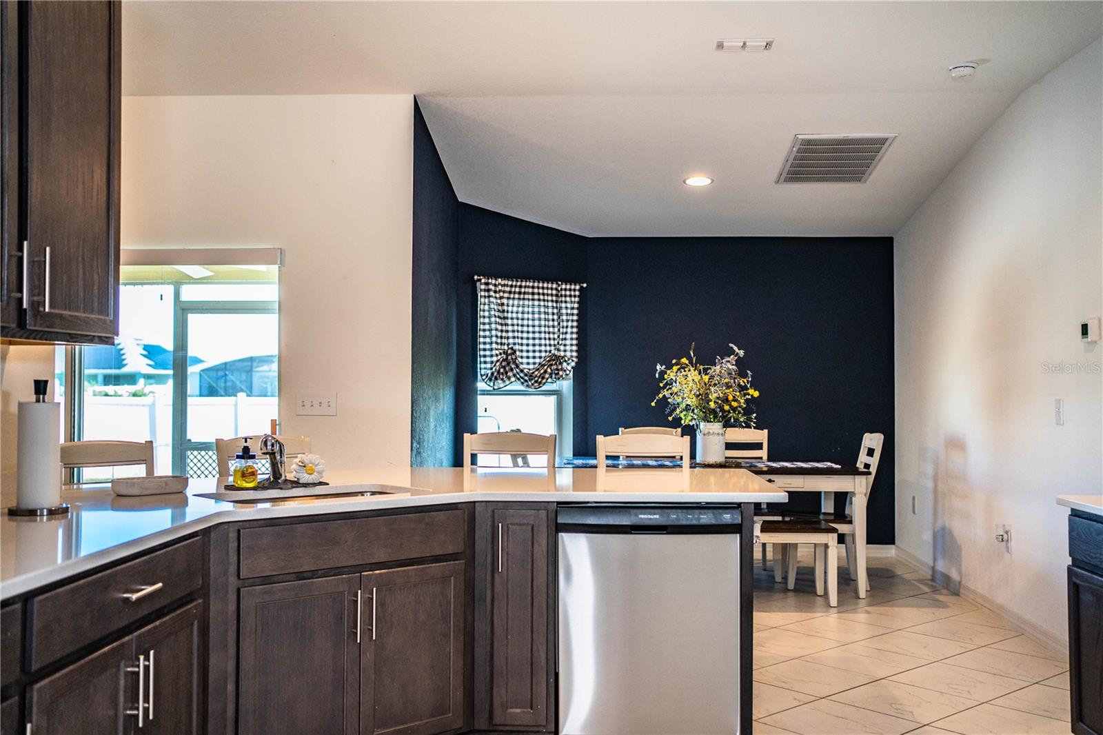 Image 46 of 87 For 435 Lanham Drive