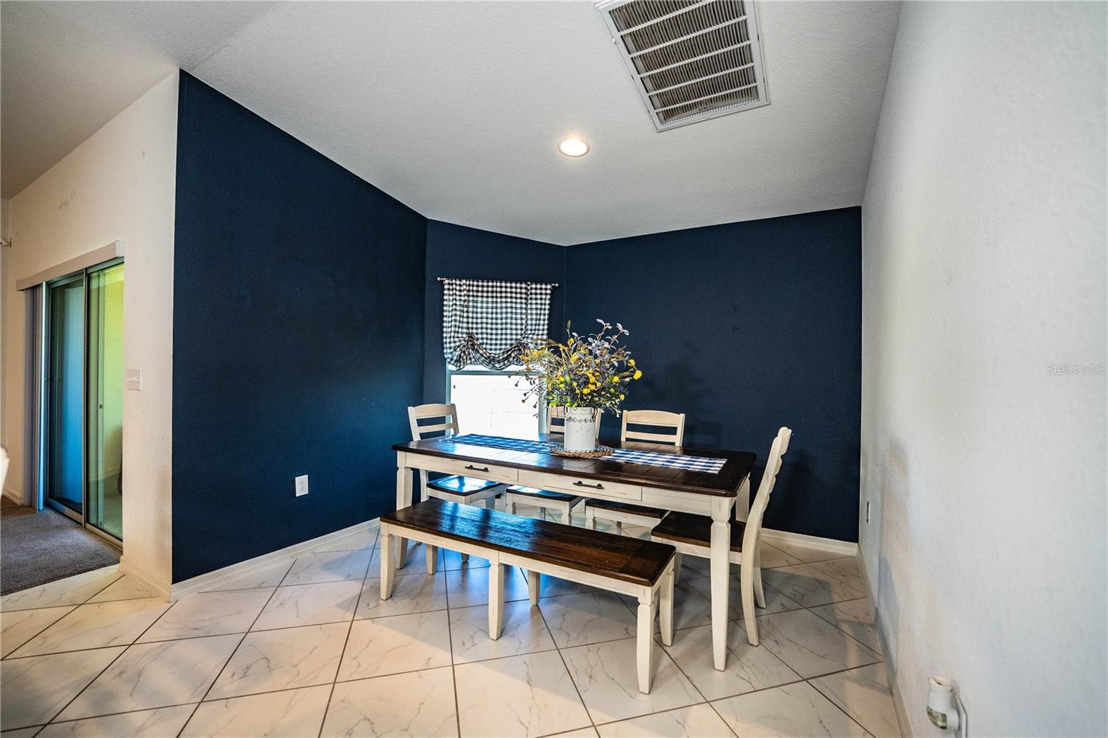 Image 47 of 87 For 435 Lanham Drive