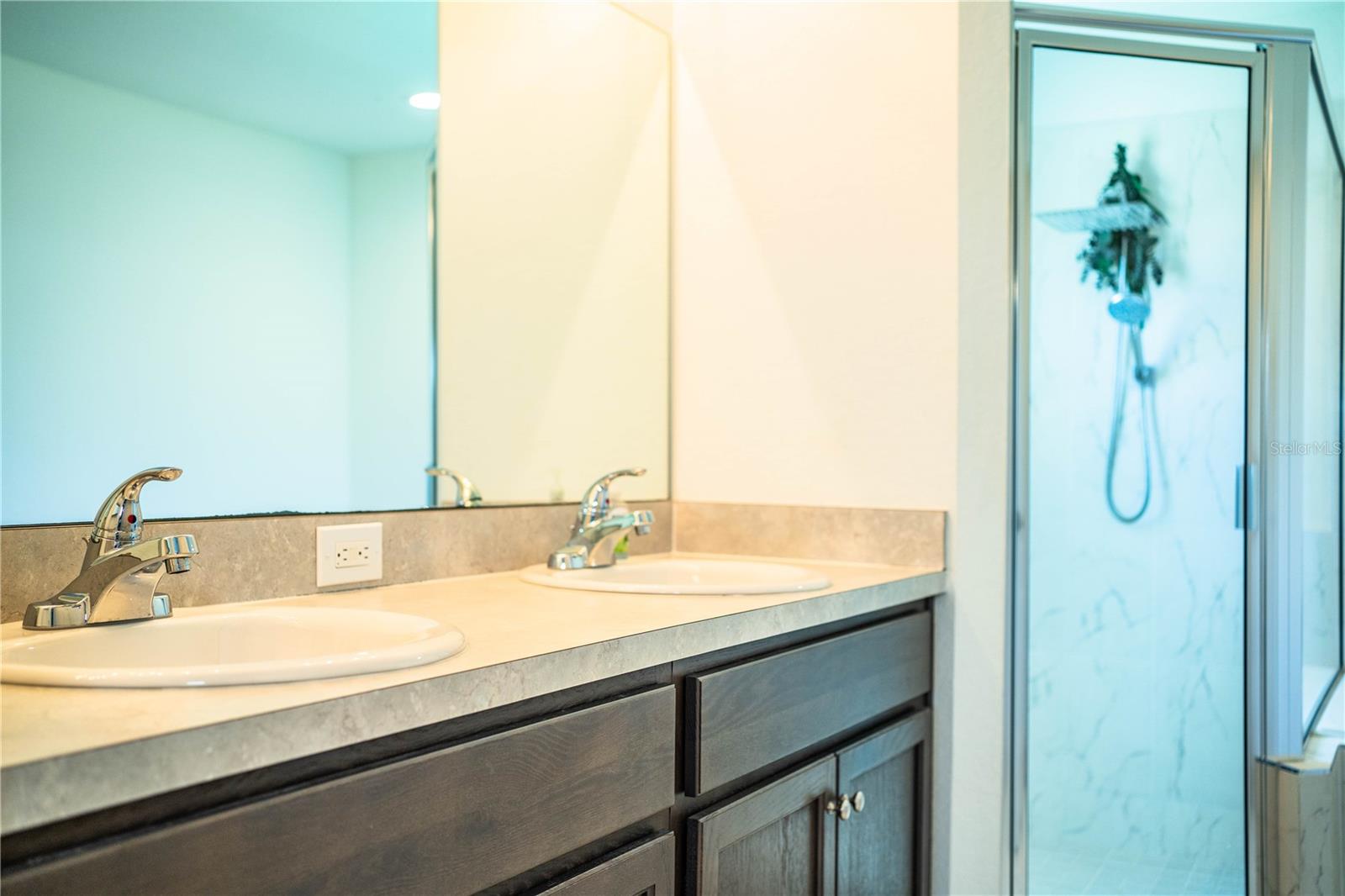 Image 55 of 87 For 435 Lanham Drive