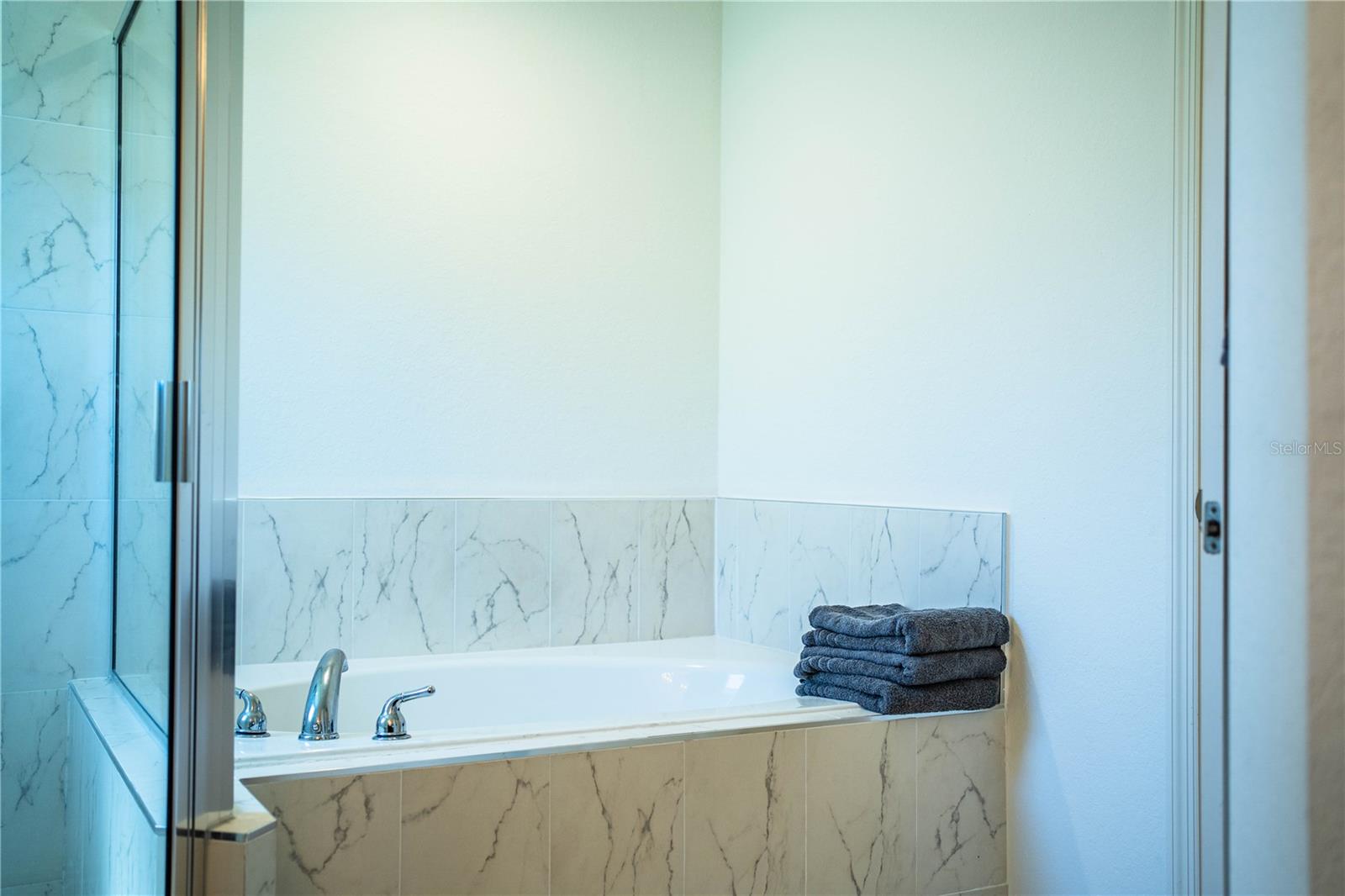 Image 58 of 87 For 435 Lanham Drive