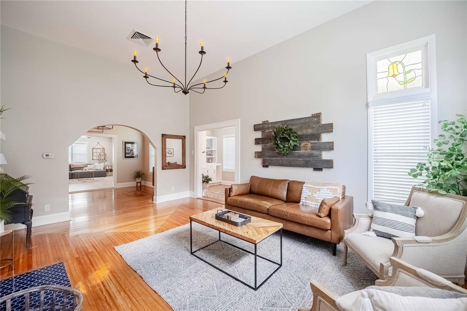 Image 37 of 51 For 1927 Shawnee Trail