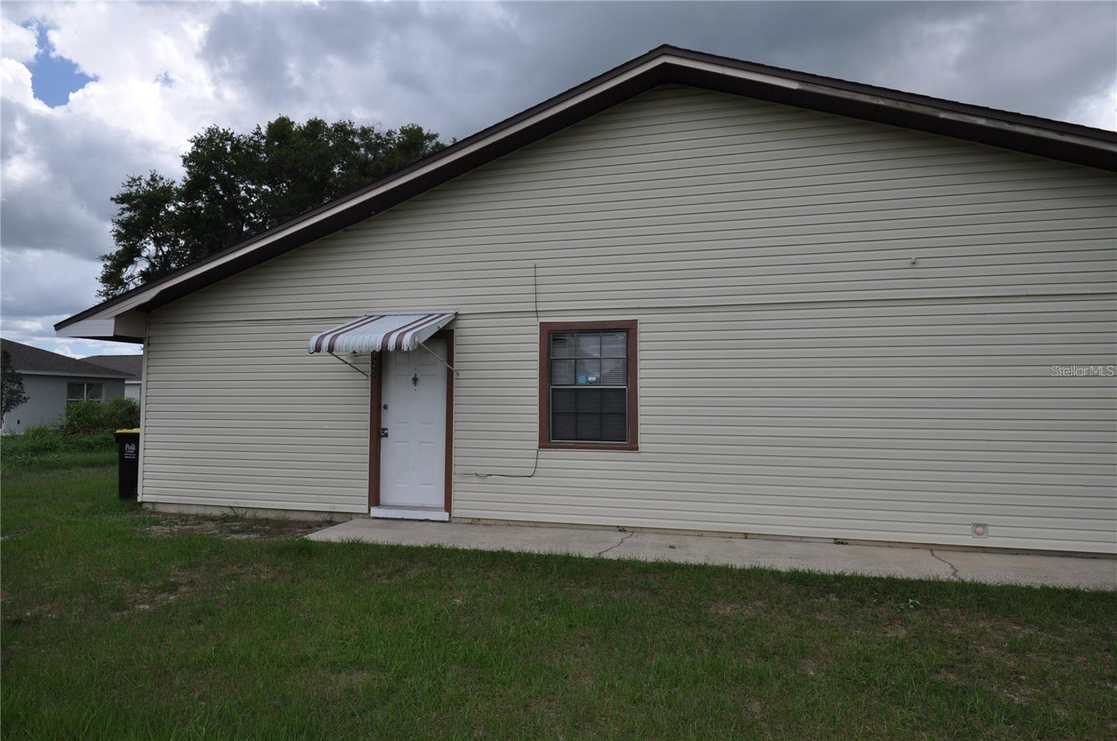 Image 2 of 12 For 125 Denton Avenue