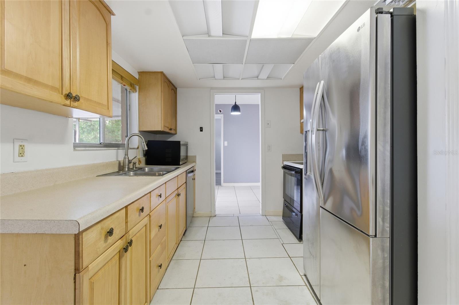 Image 11 of 35 For 3024 Blown Feather Lane