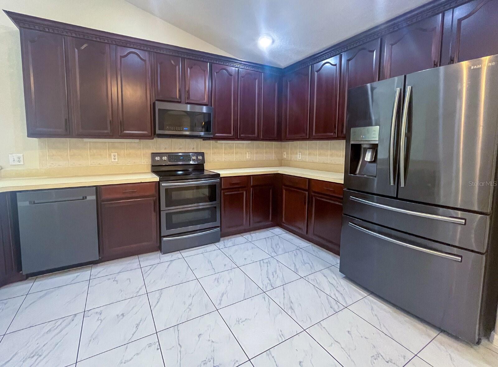 Image 5 of 17 For 3309 Verbena Avenue