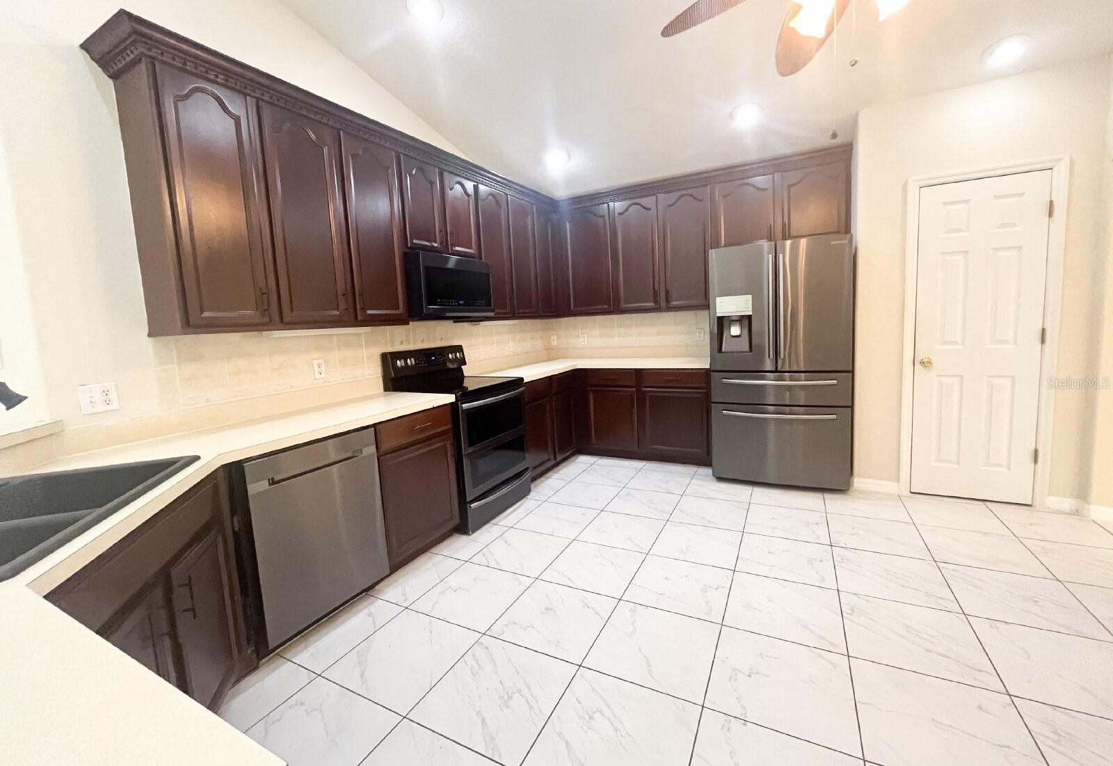 Image 6 of 17 For 3309 Verbena Avenue