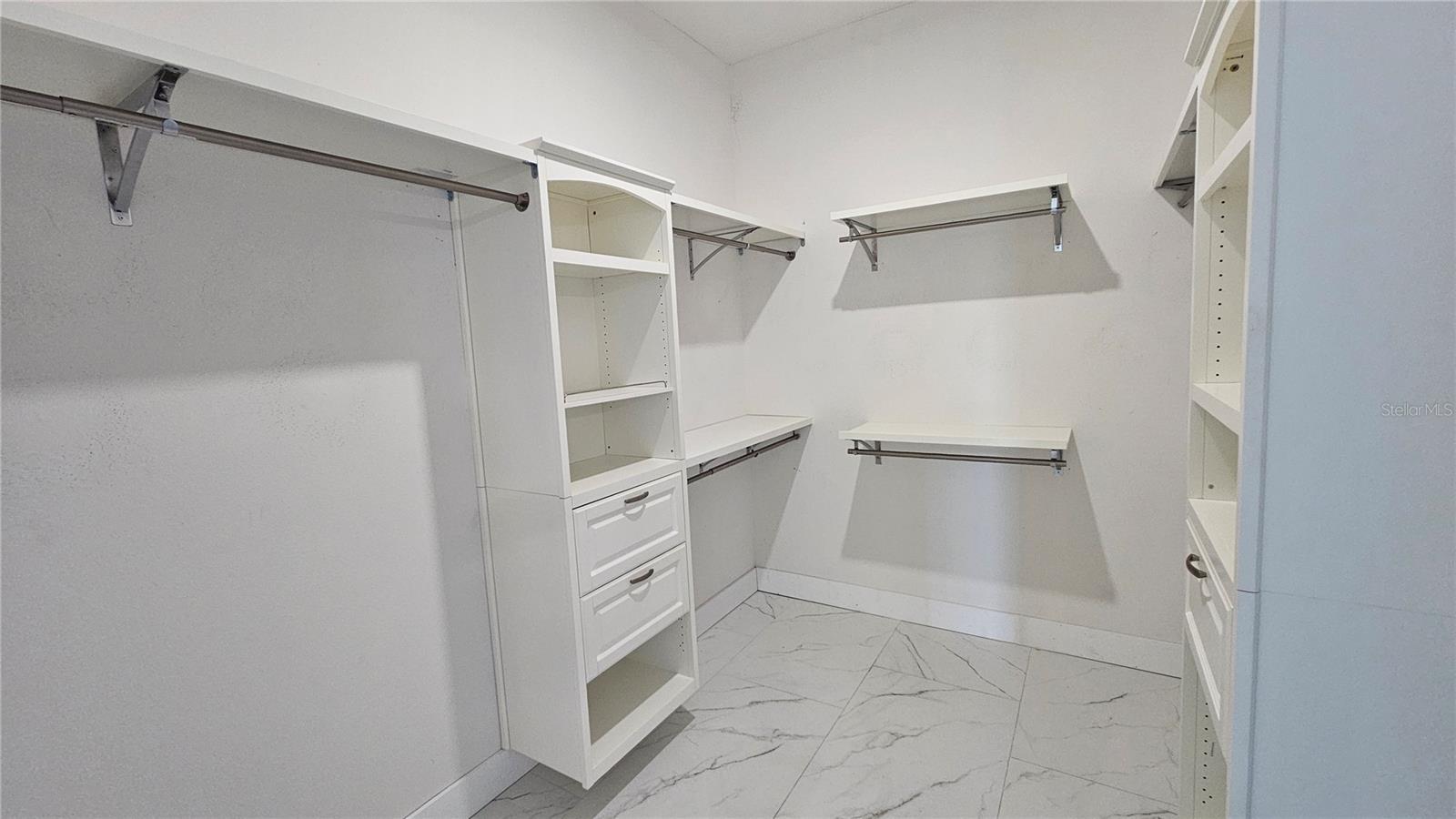 Image 14 of 43 For 15100 Leipzig Circle