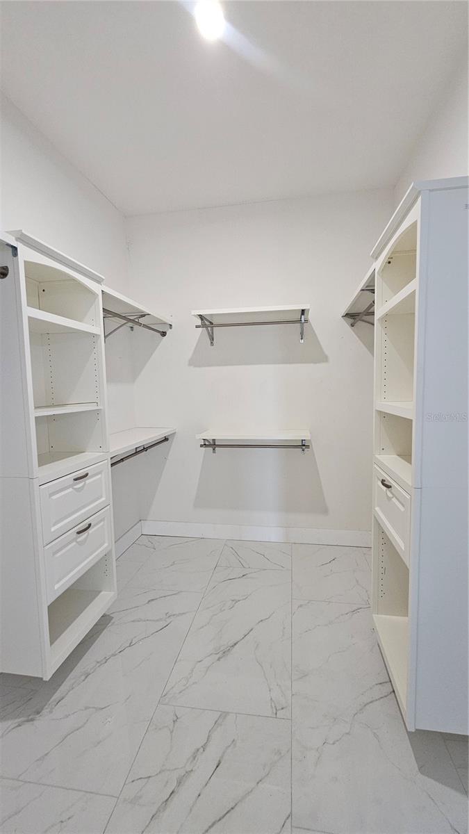 Image 15 of 43 For 15100 Leipzig Circle