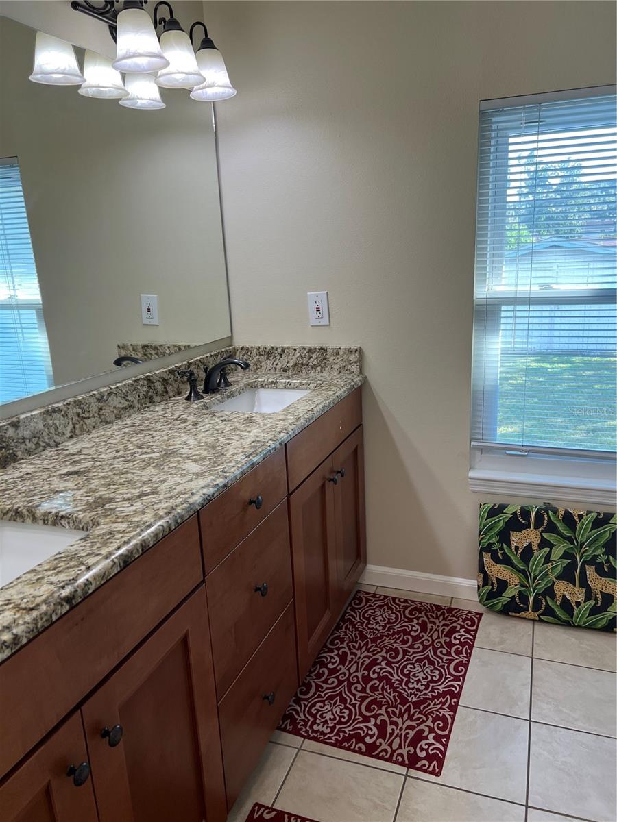 Image 23 of 33 For 3617 Southcrest Boulevard