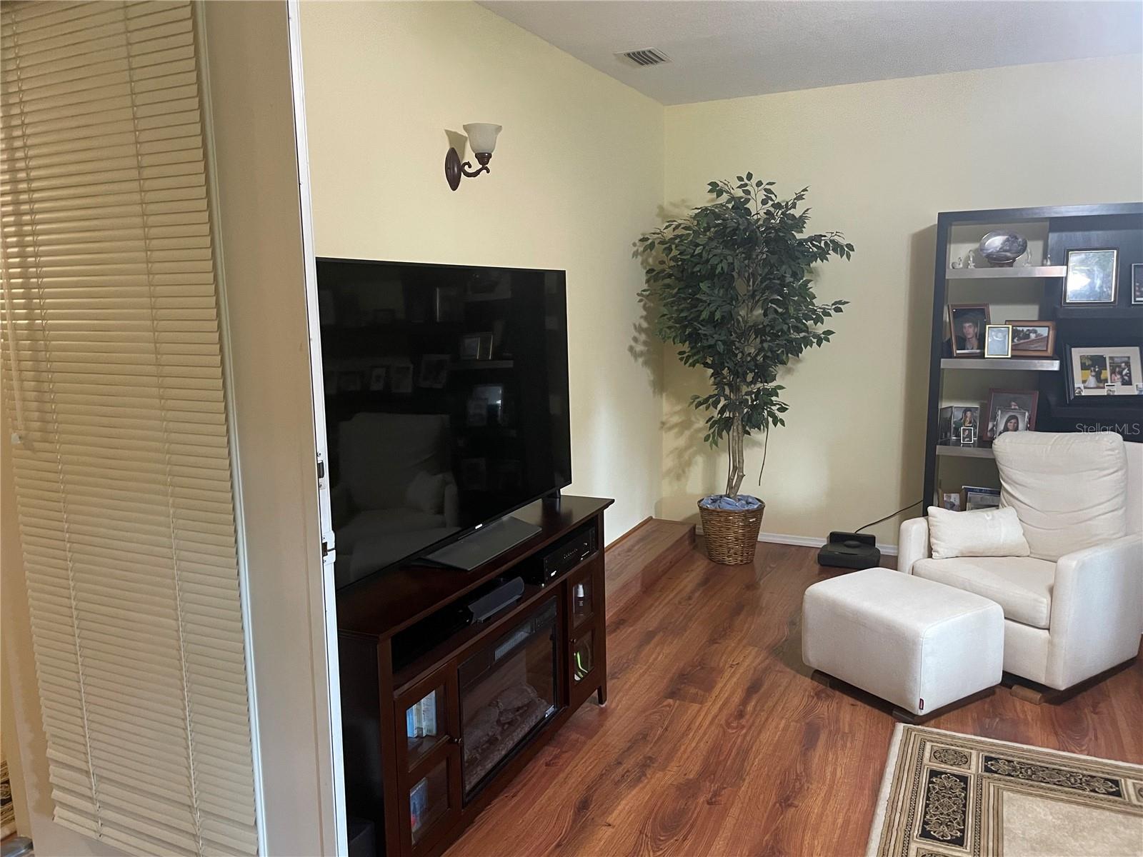 Image 7 of 33 For 3617 Southcrest Boulevard