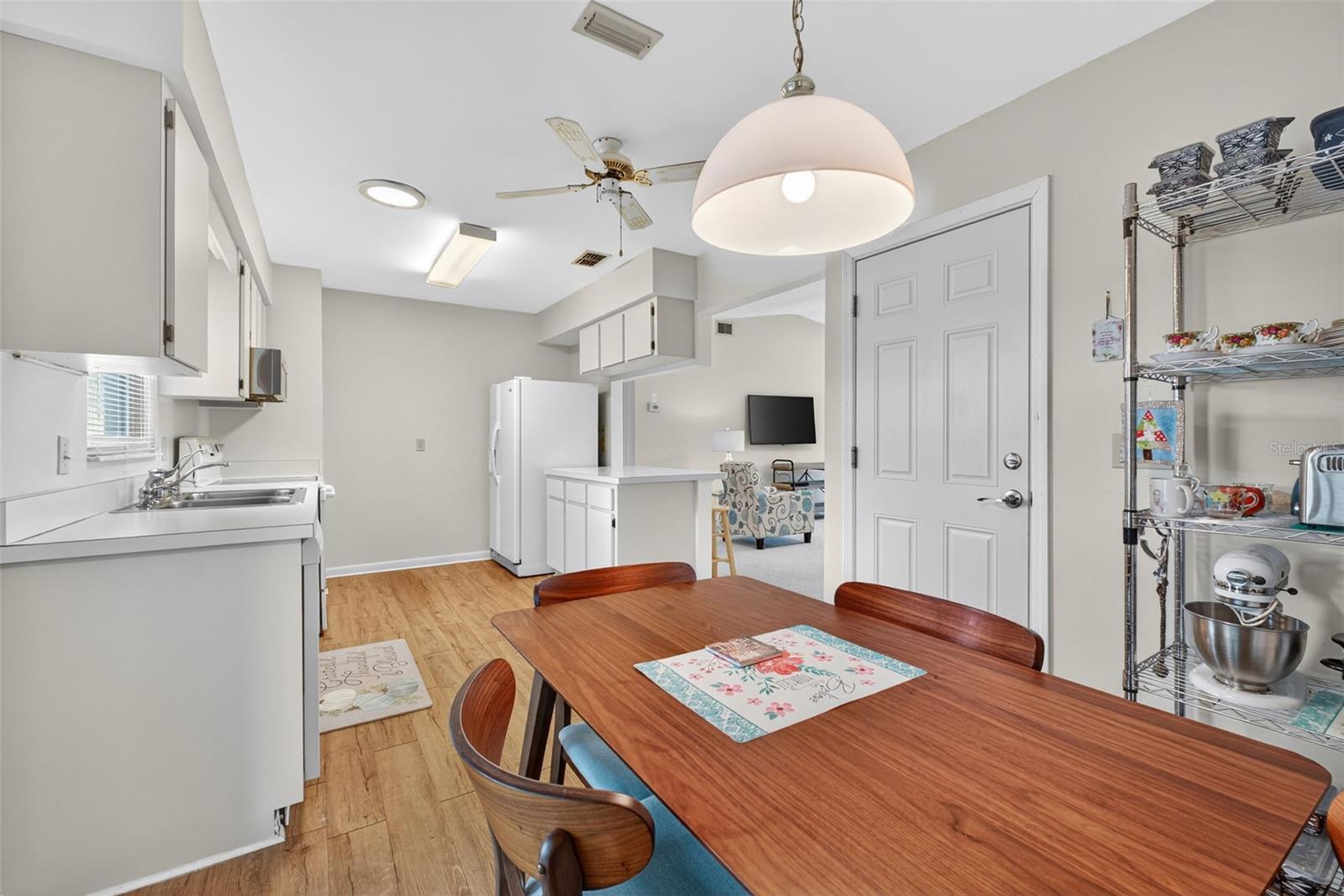 Image 12 of 42 For 2243 Sea Island Circle N
