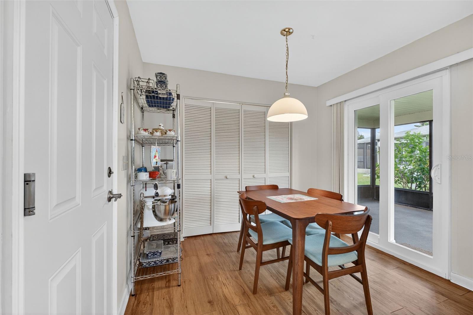 Image 13 of 42 For 2243 Sea Island Circle N