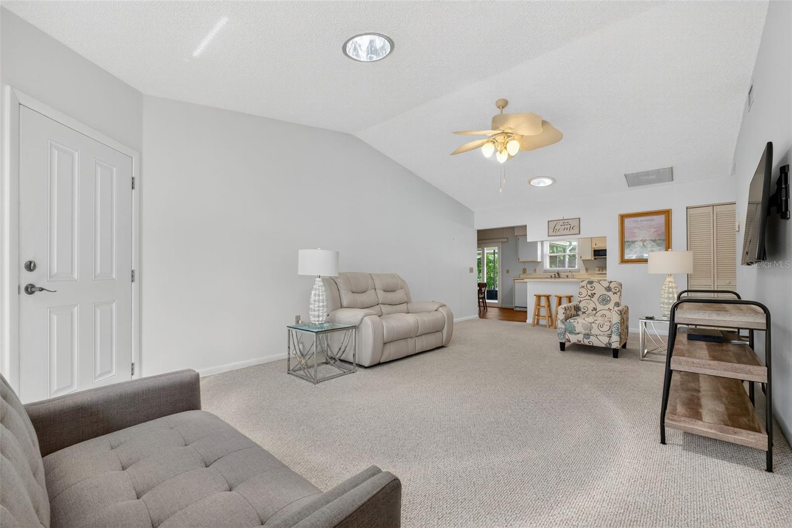 Image 4 of 42 For 2243 Sea Island Circle N