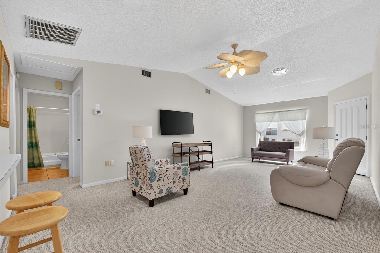 Image 5 of 42 For 2243 Sea Island Circle N
