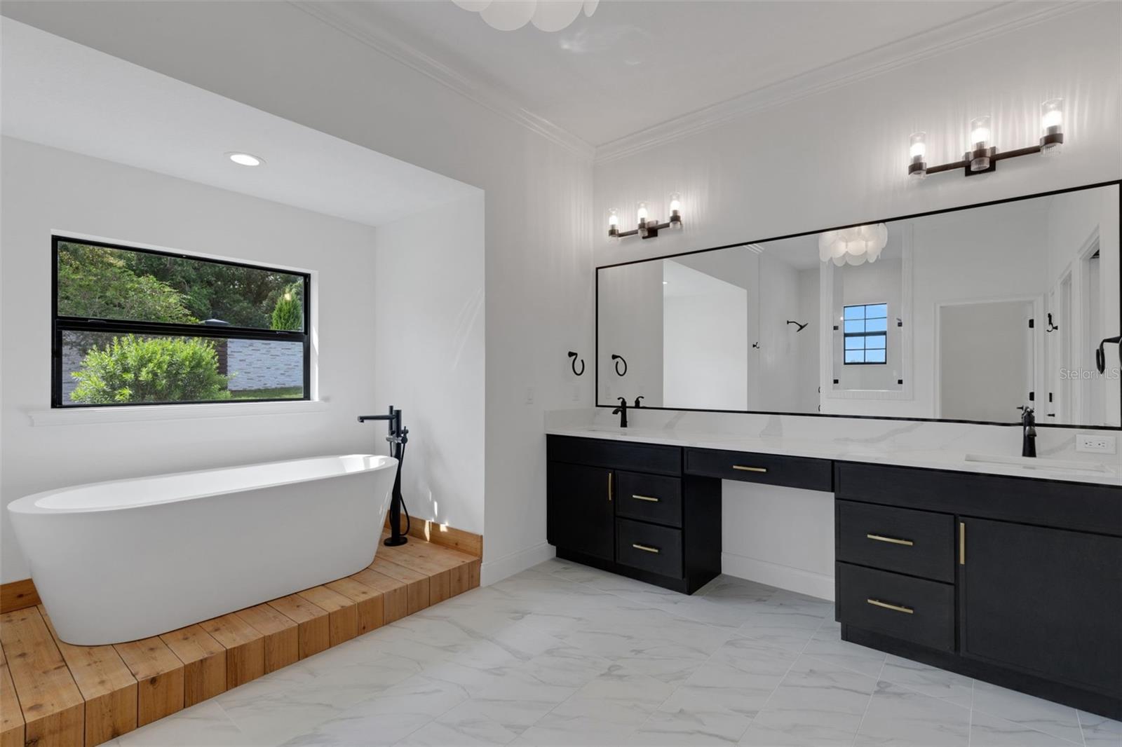 Image 20 of 52 For 5389 Delphi Hills Circle