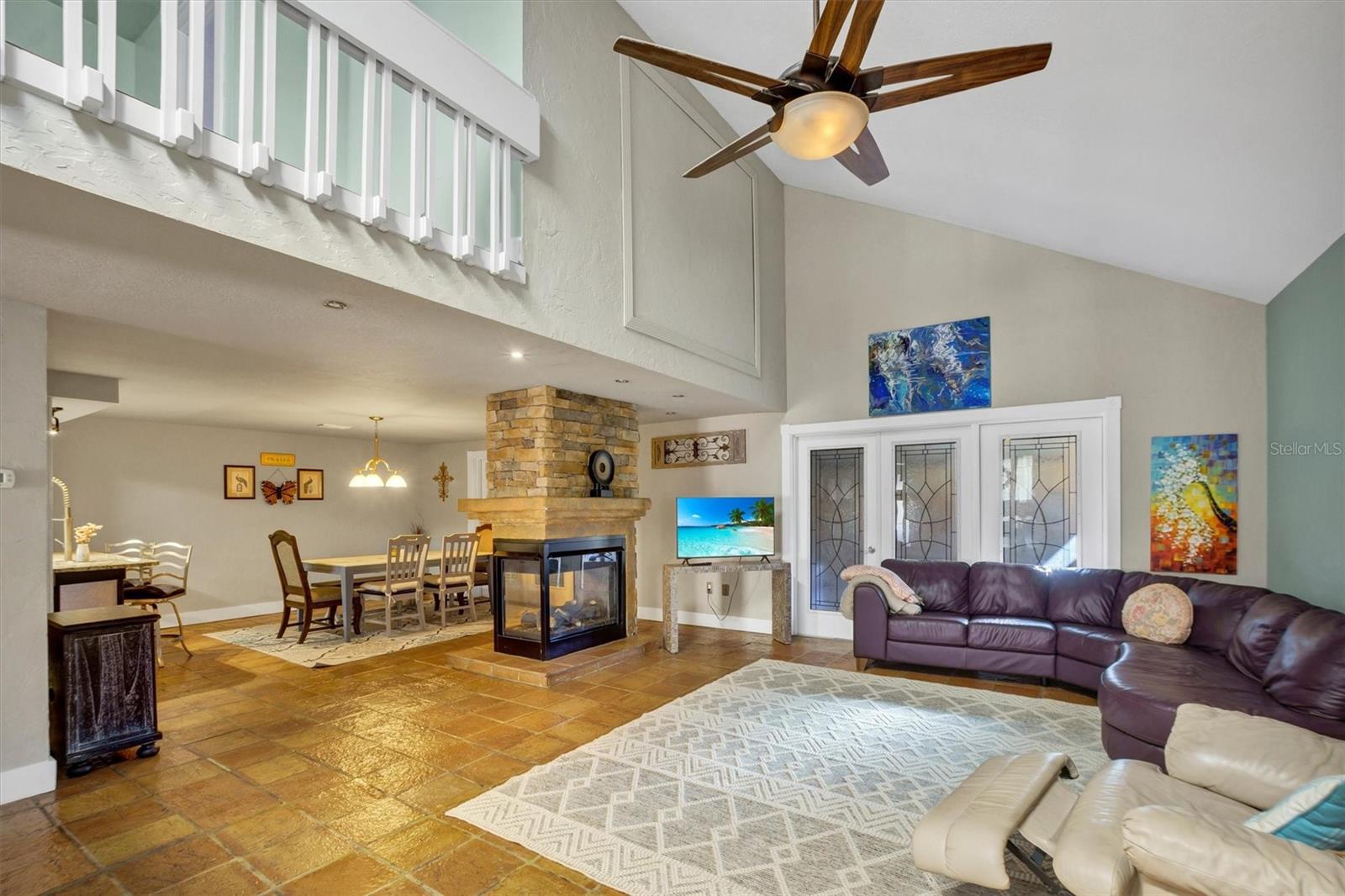 Image 10 of 51 For 21 Casarena Court