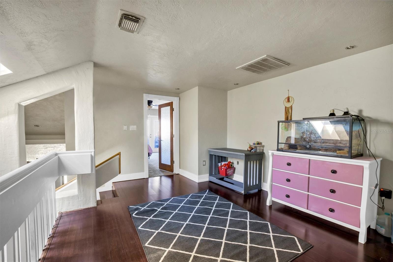 Image 22 of 51 For 21 Casarena Court