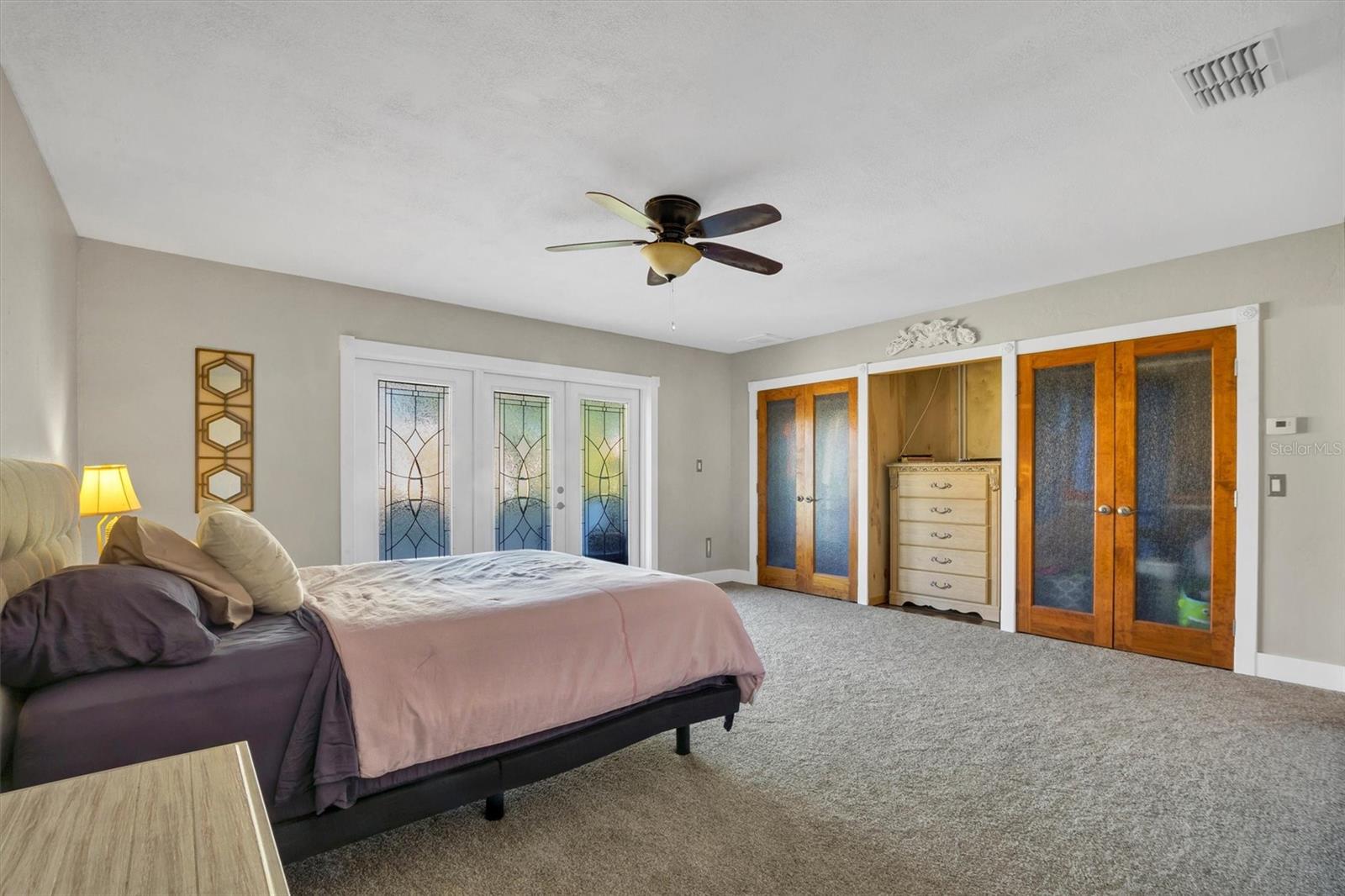 Image 23 of 51 For 21 Casarena Court