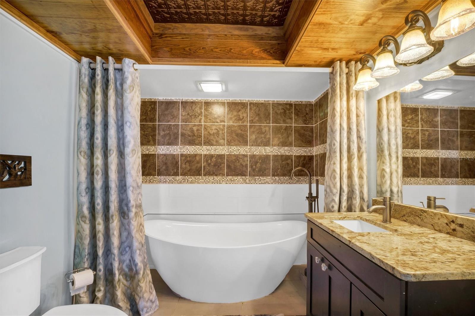 Image 26 of 51 For 21 Casarena Court