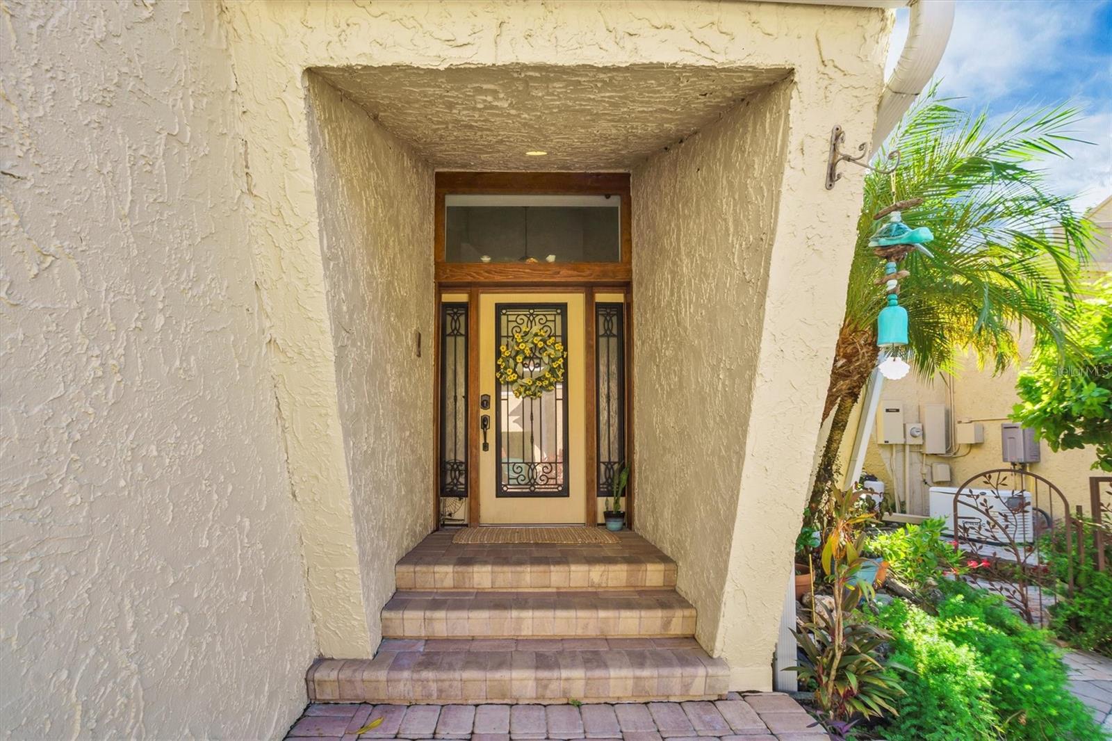 Image 4 of 51 For 21 Casarena Court