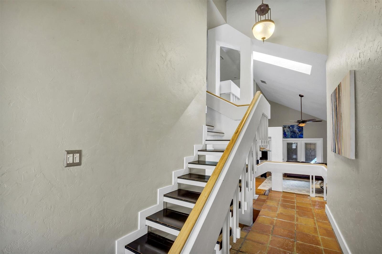 Image 5 of 51 For 21 Casarena Court