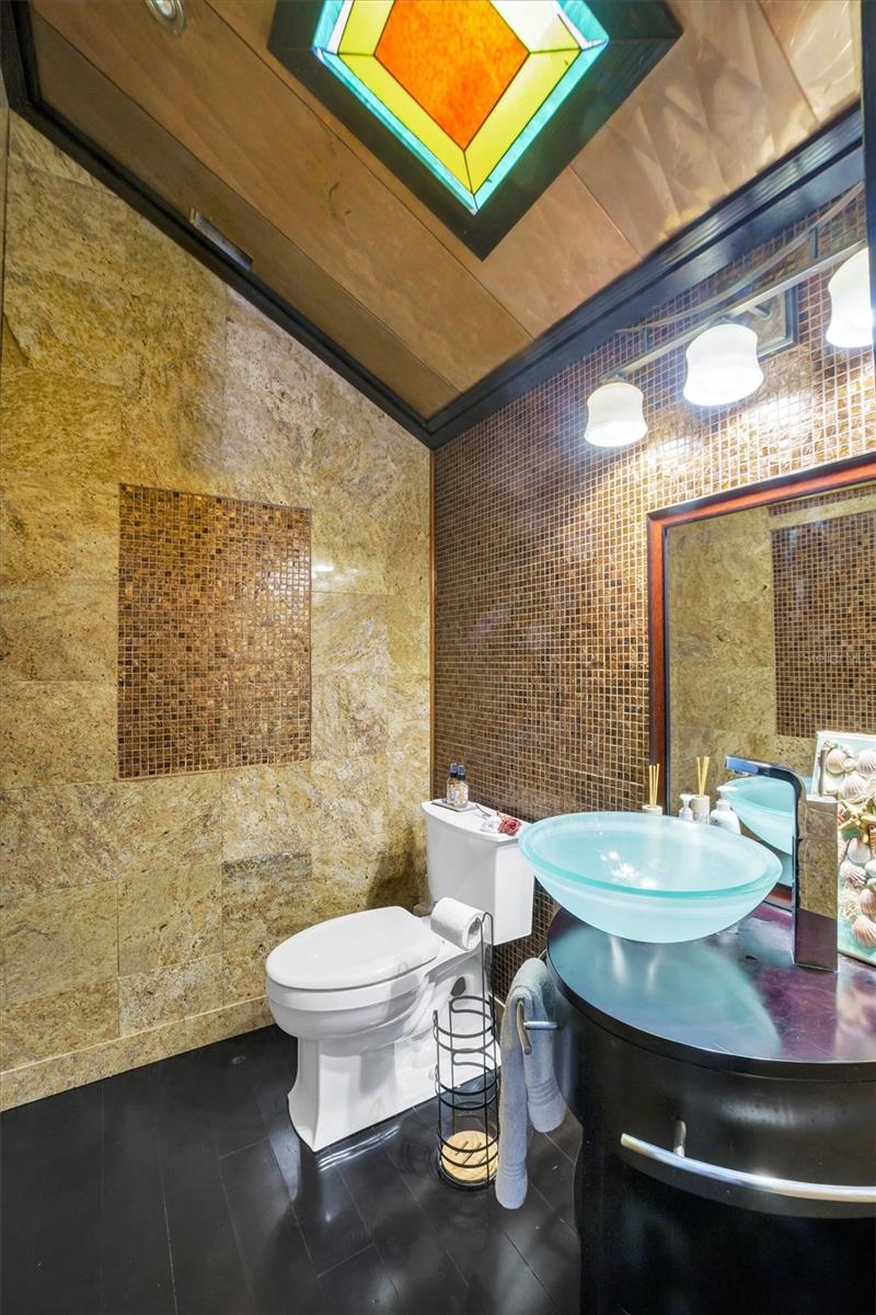 Image 7 of 51 For 21 Casarena Court