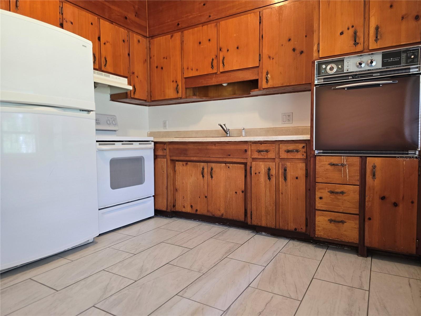 Image 3 of 17 For 1731 Civitan Avenue