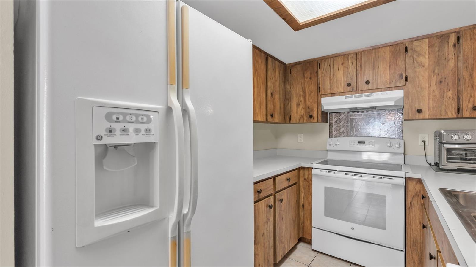 Image 21 of 49 For 1880 Crystal Lake Drive 60