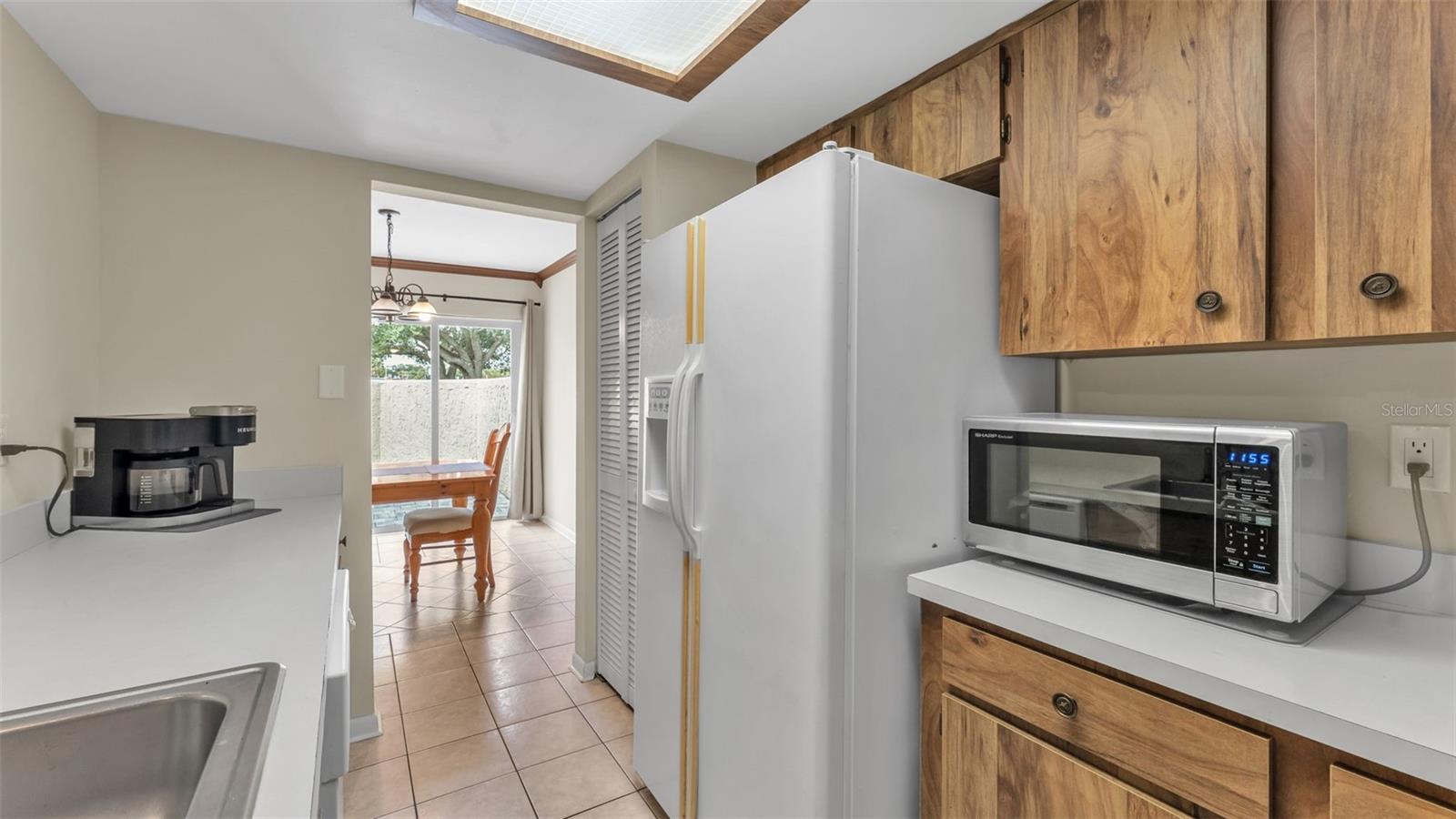 Image 24 of 49 For 1880 Crystal Lake Drive 60