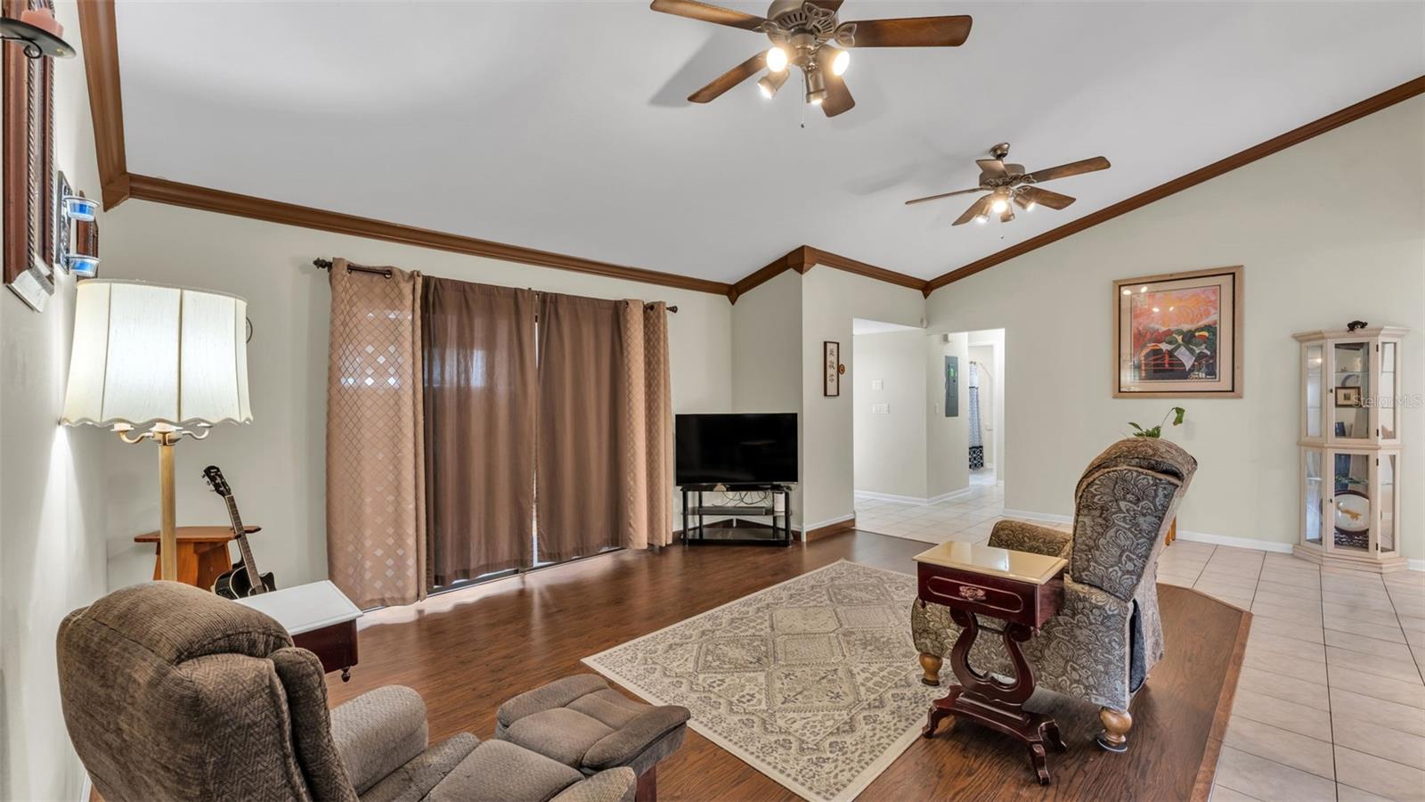 Image 26 of 49 For 1880 Crystal Lake Drive 60