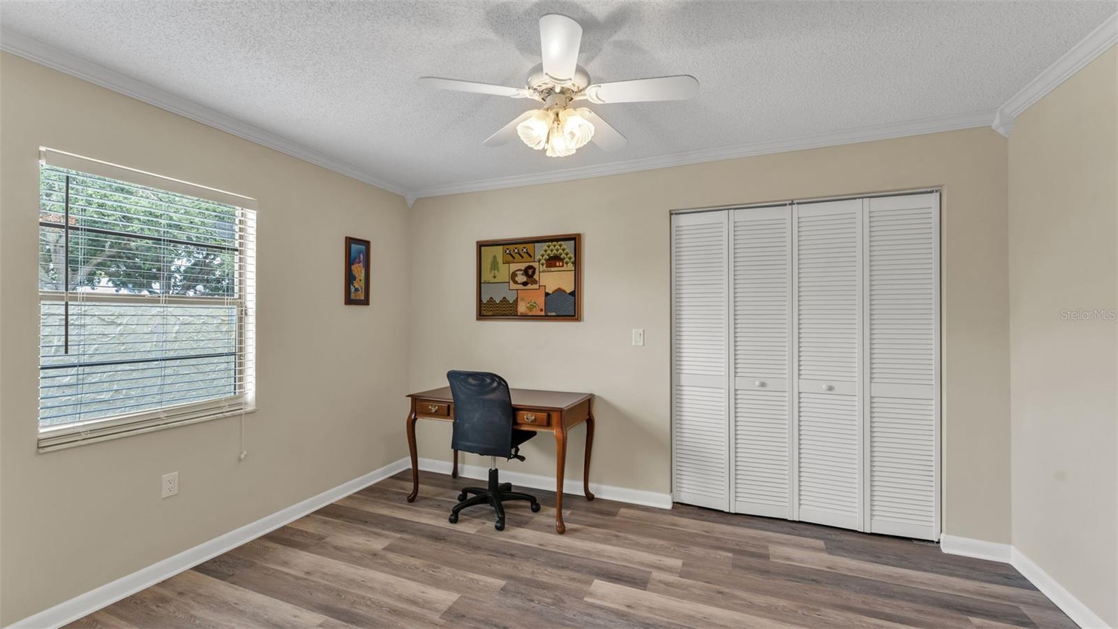 Image 28 of 49 For 1880 Crystal Lake Drive 60