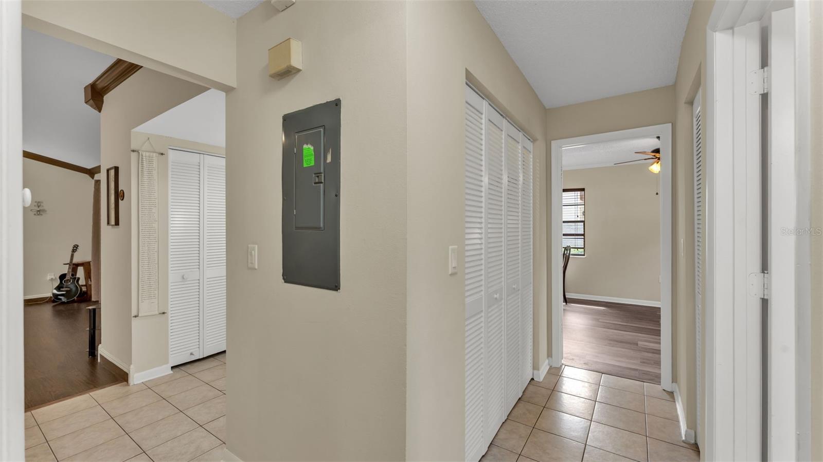 Image 30 of 49 For 1880 Crystal Lake Drive 60