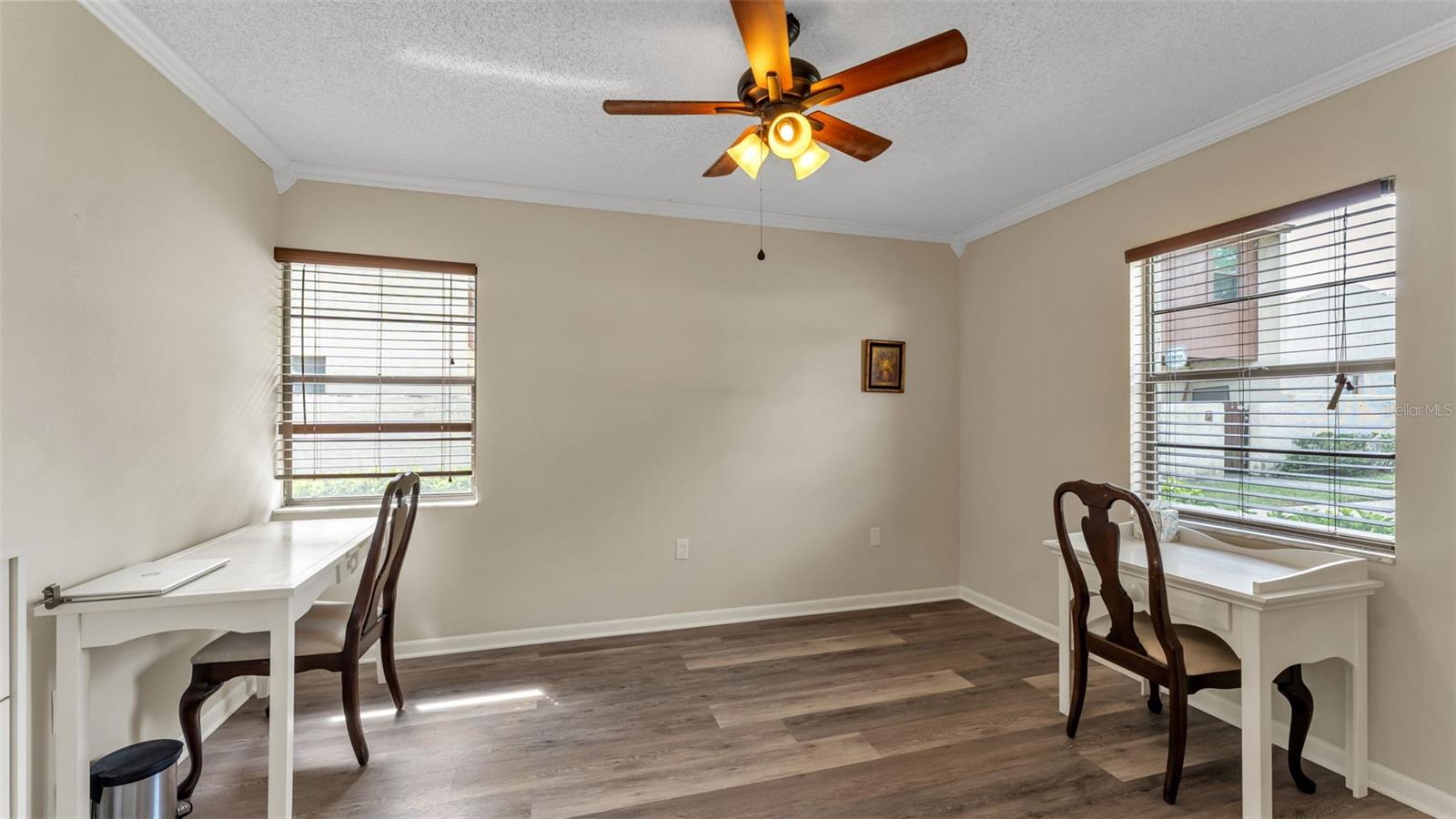 Image 33 of 49 For 1880 Crystal Lake Drive 60