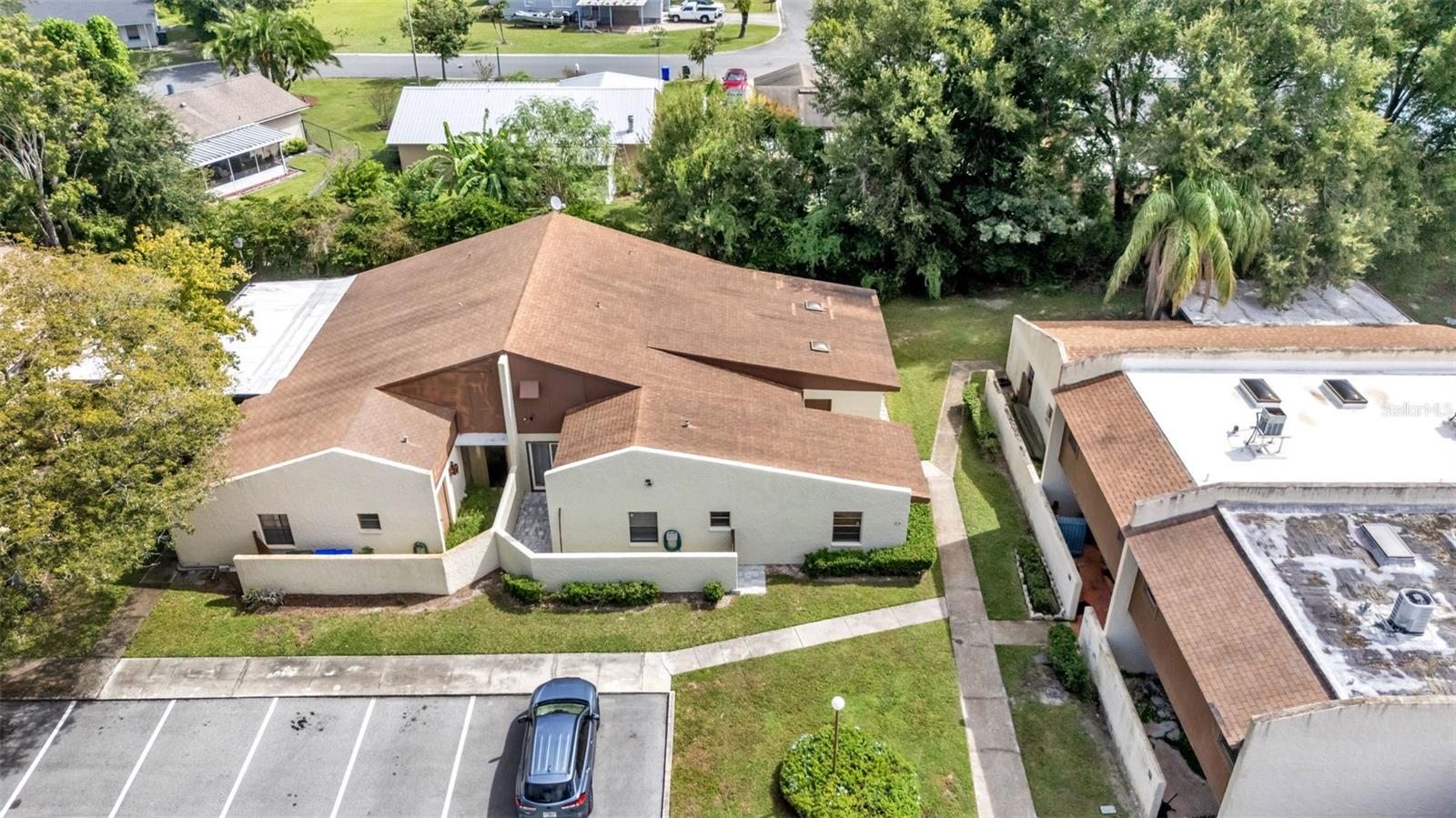 Image 6 of 49 For 1880 Crystal Lake Drive 60