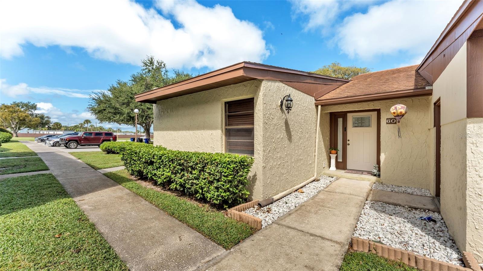 Image 9 of 49 For 1880 Crystal Lake Drive 60