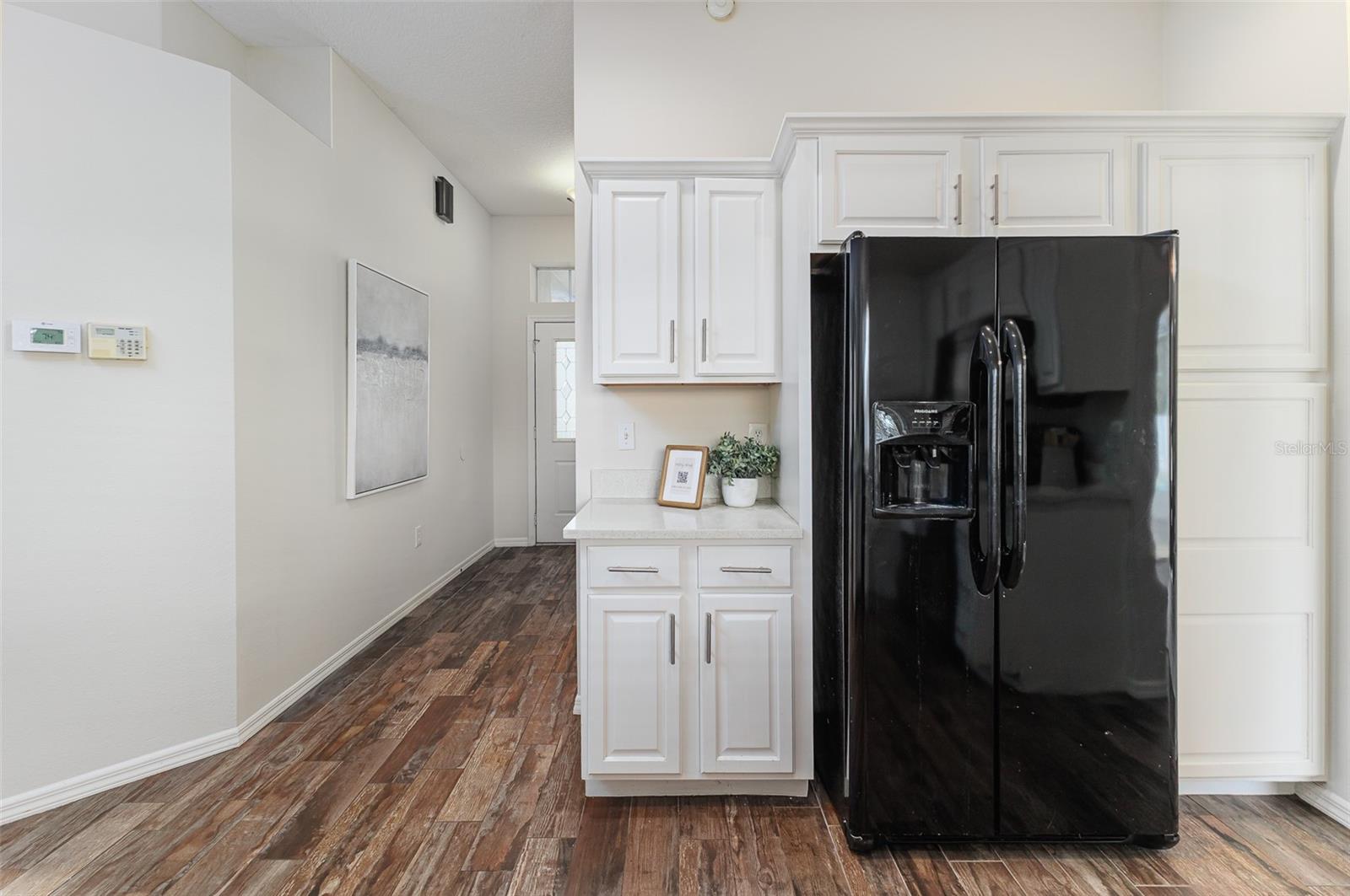 Image 17 of 45 For 672 Jessanda Circle