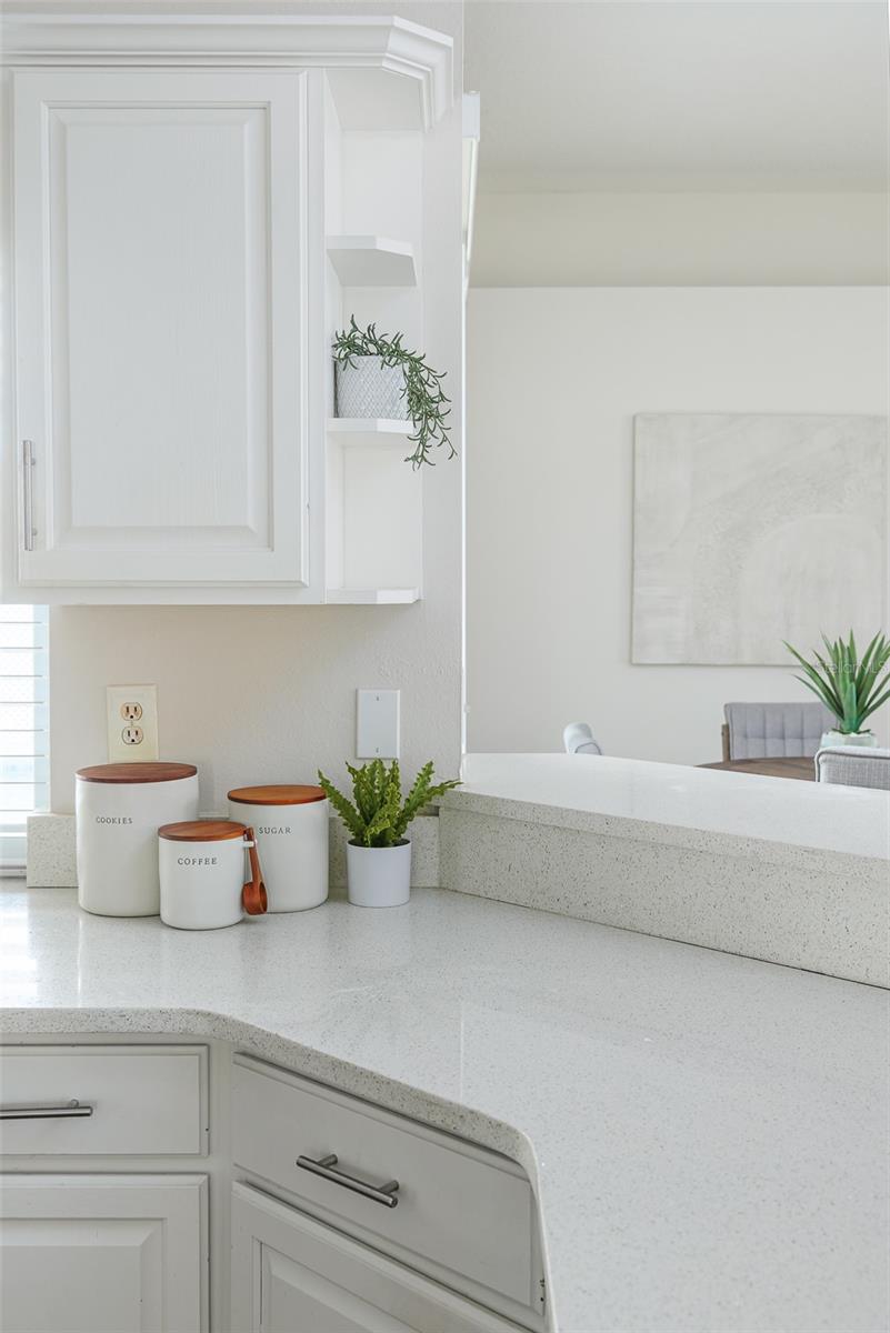 Image 18 of 45 For 672 Jessanda Circle