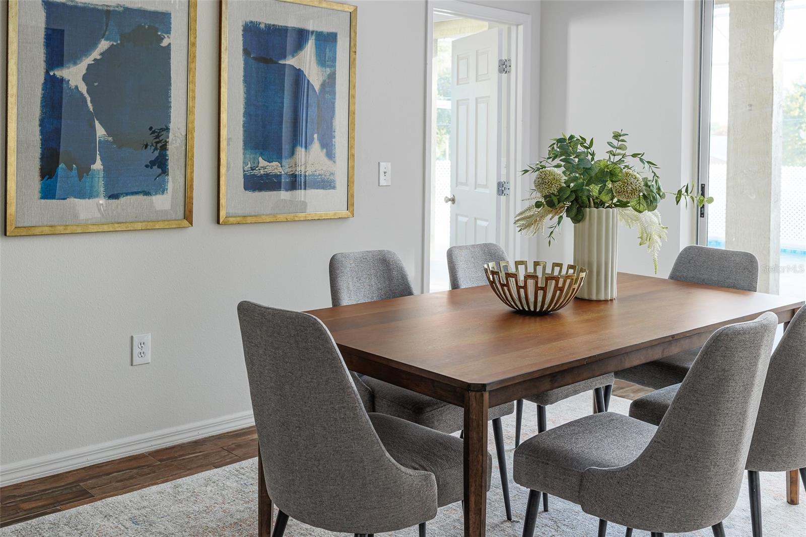 Image 23 of 45 For 672 Jessanda Circle