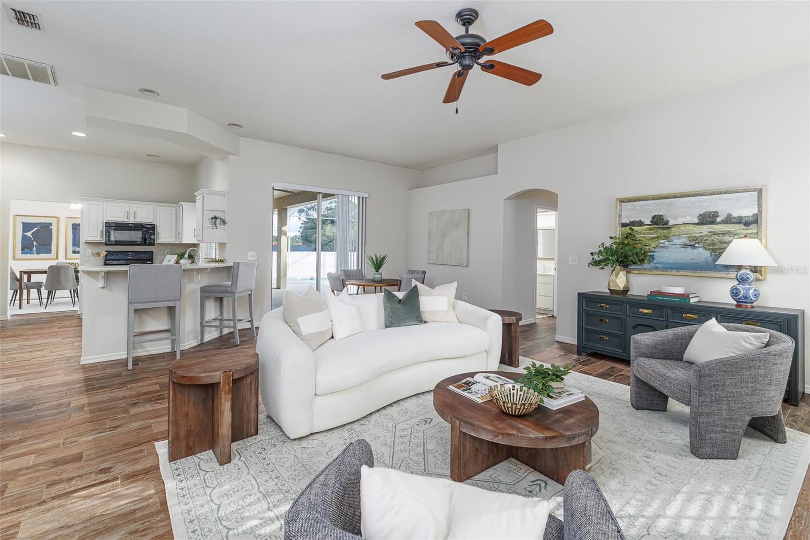 Image 4 of 45 For 672 Jessanda Circle