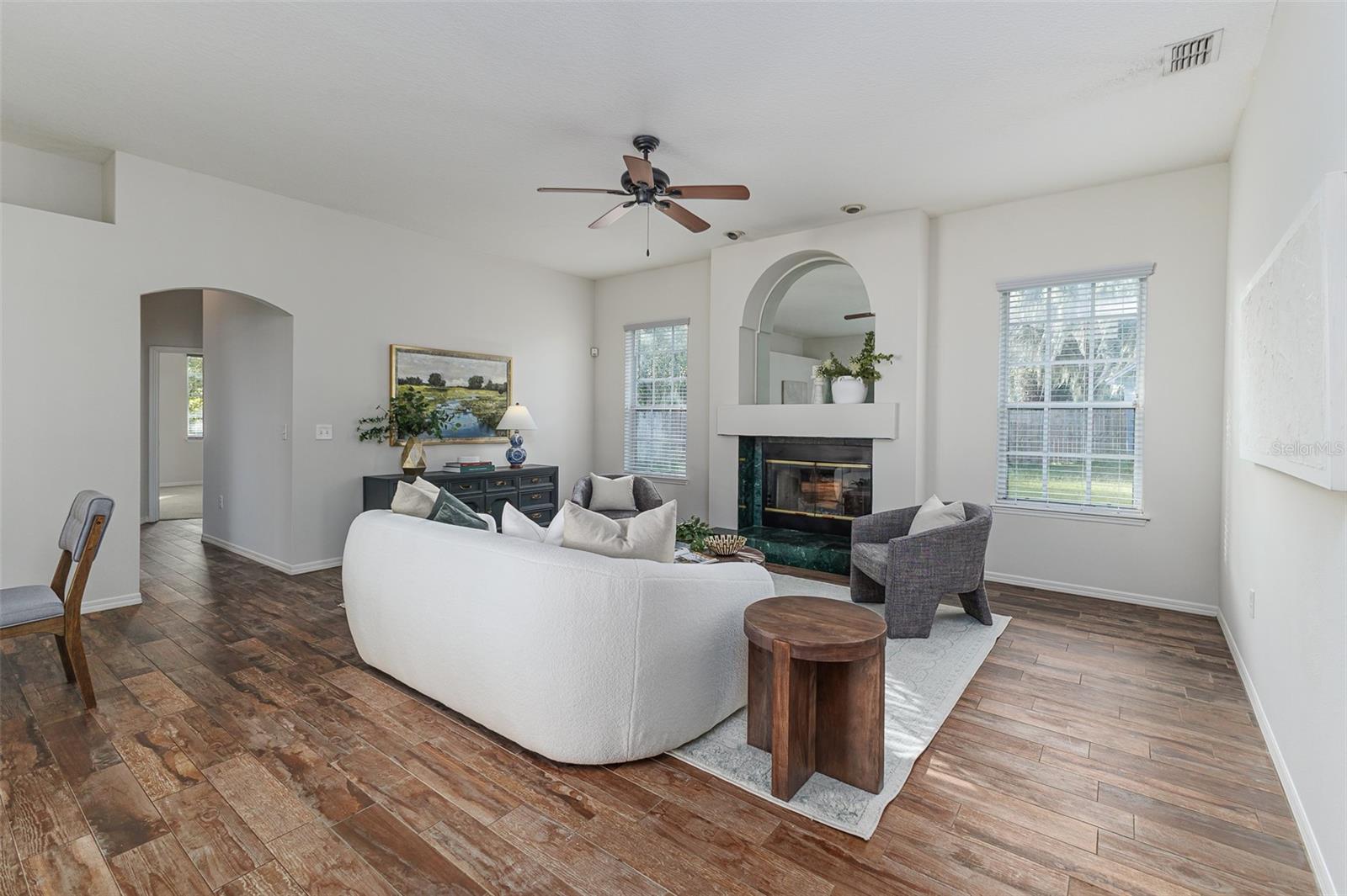 Image 5 of 45 For 672 Jessanda Circle