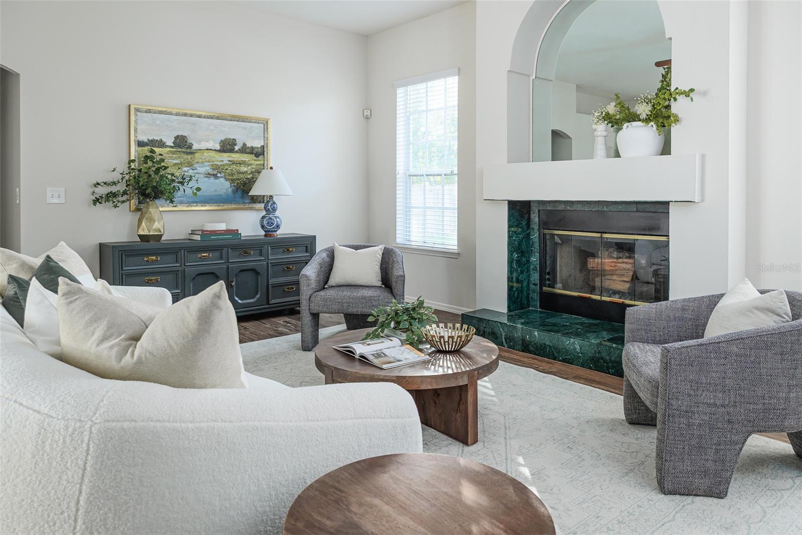 Image 6 of 45 For 672 Jessanda Circle