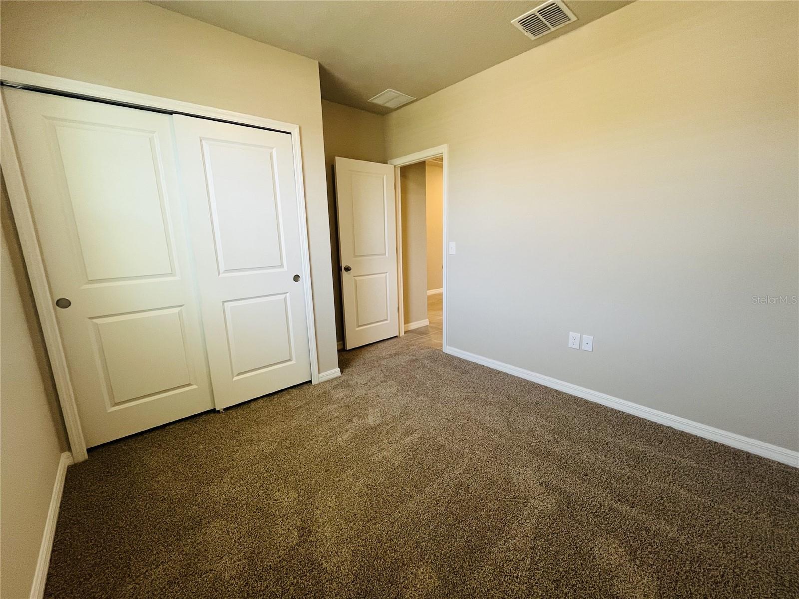 Image 8 of 16 For 1061 Oak Valley Drive