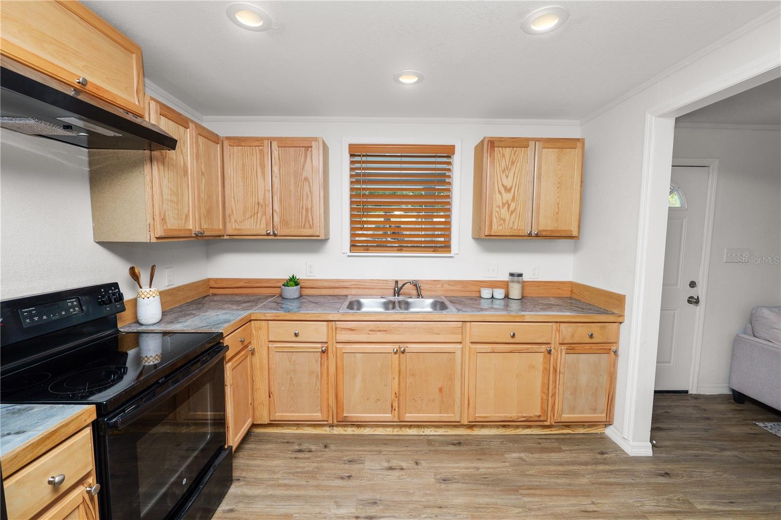 Image 12 of 26 For 814 Nokomis Avenue