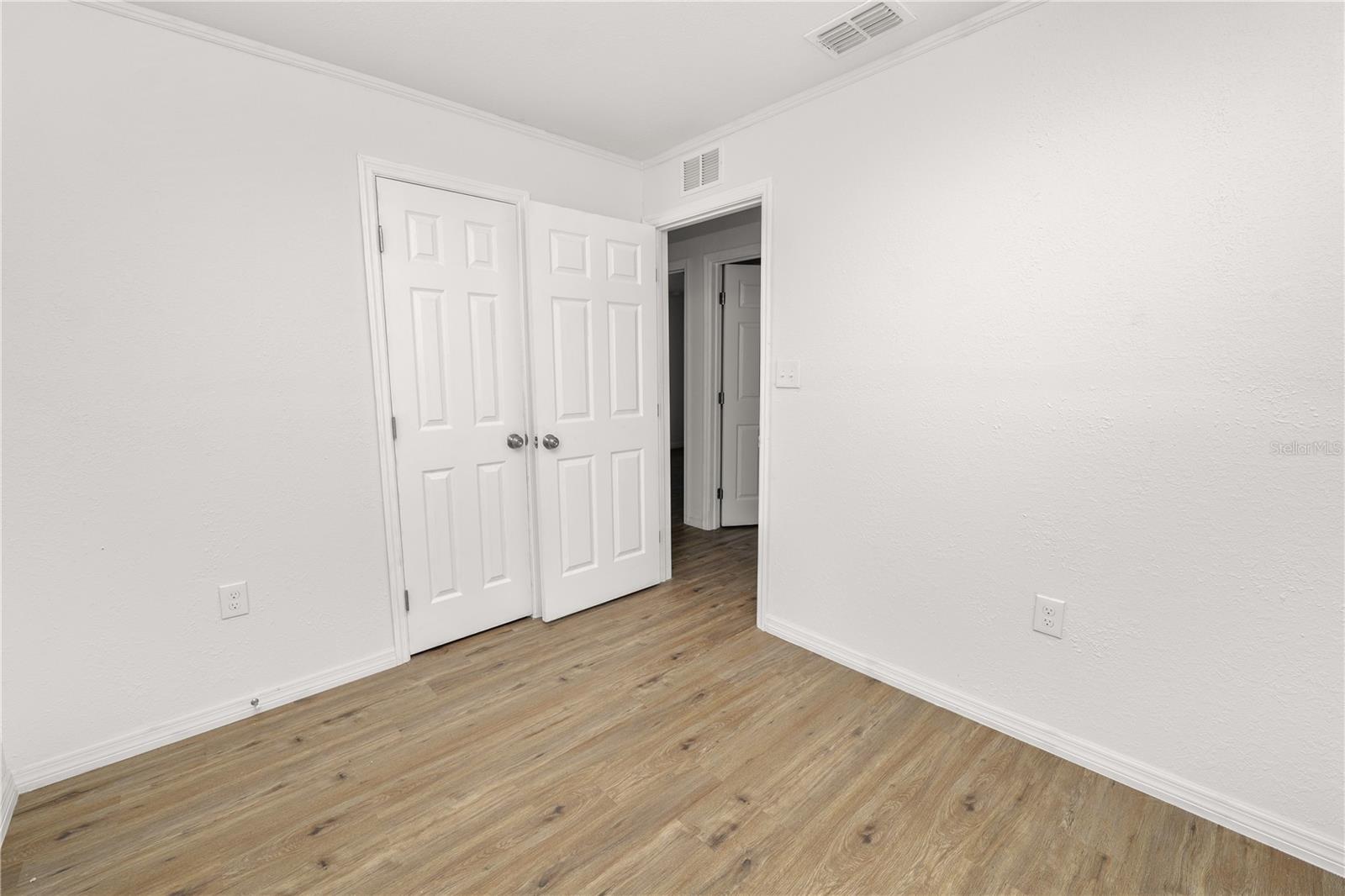 Image 17 of 26 For 814 Nokomis Avenue