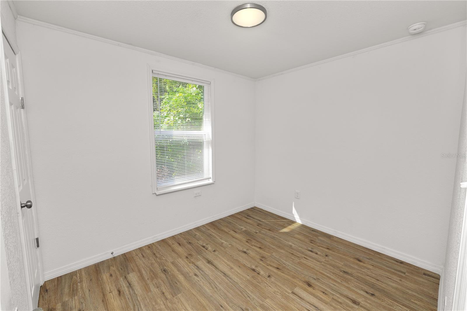 Image 18 of 26 For 814 Nokomis Avenue