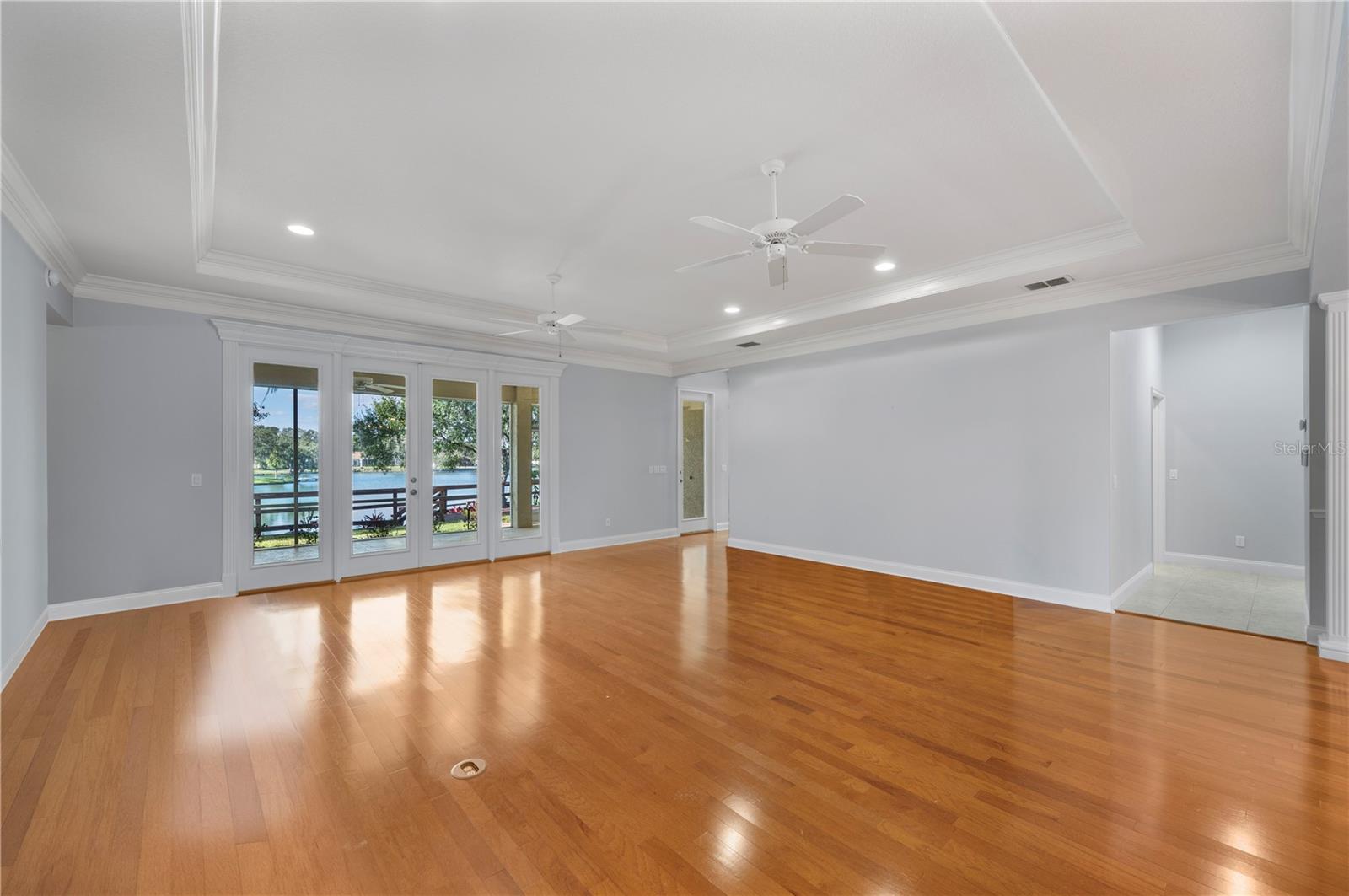 Image 14 of 100 For 5789 Lake Victoria Drive